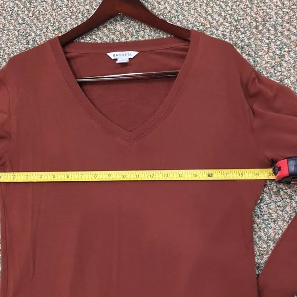 Athleta Rust Color V Neck Sweatshirt. Size M - Picture 7 of 8